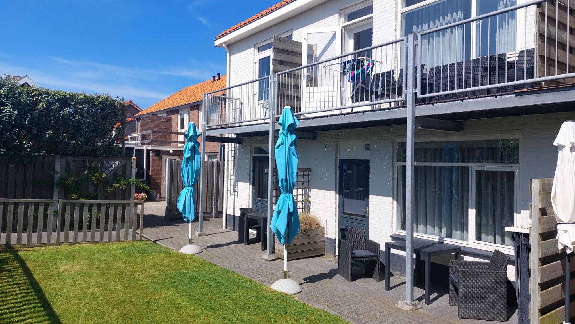 Appartement Met 3 Slaapkamers Vlakbij Strand En Centrum Заутеланде Экстерьер фото